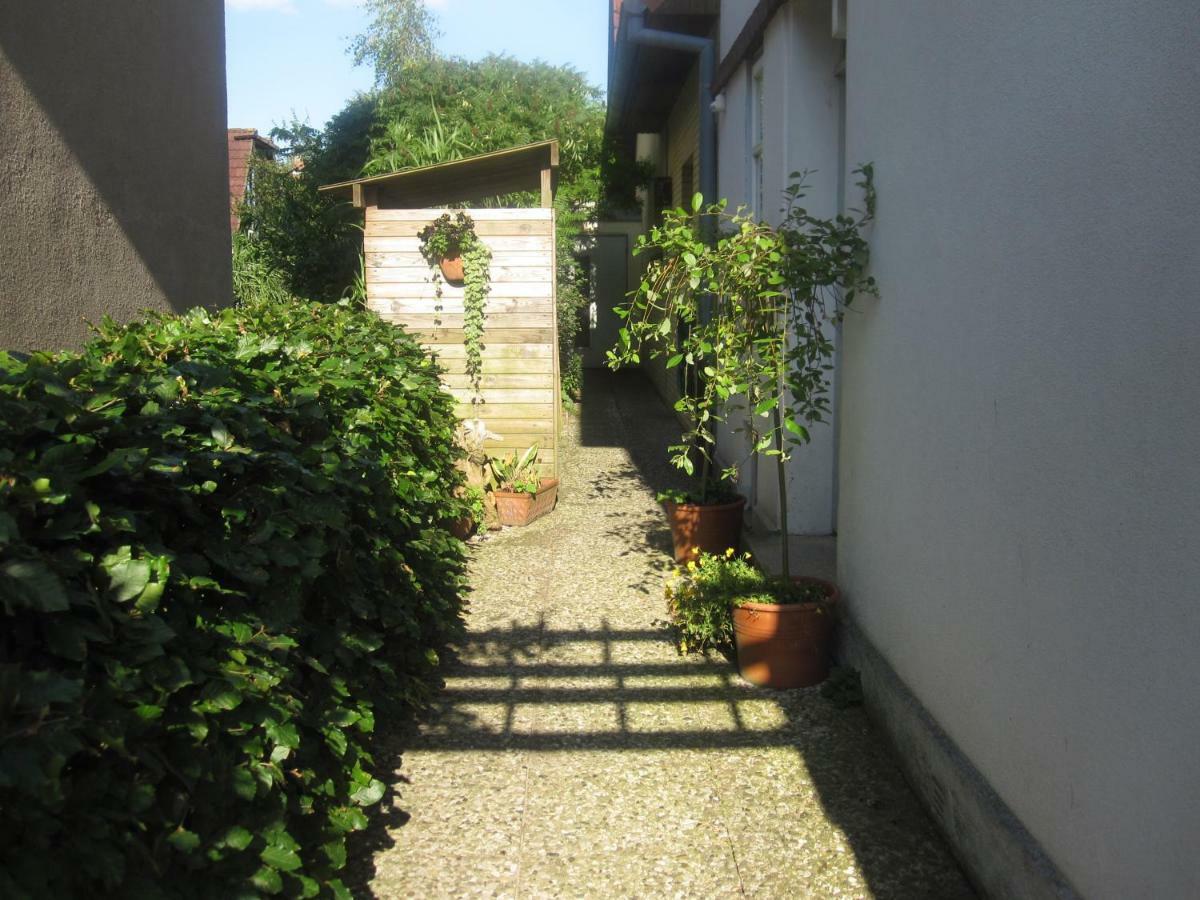 Ferienwohnungen Hebbel Husum  Exterior photo
