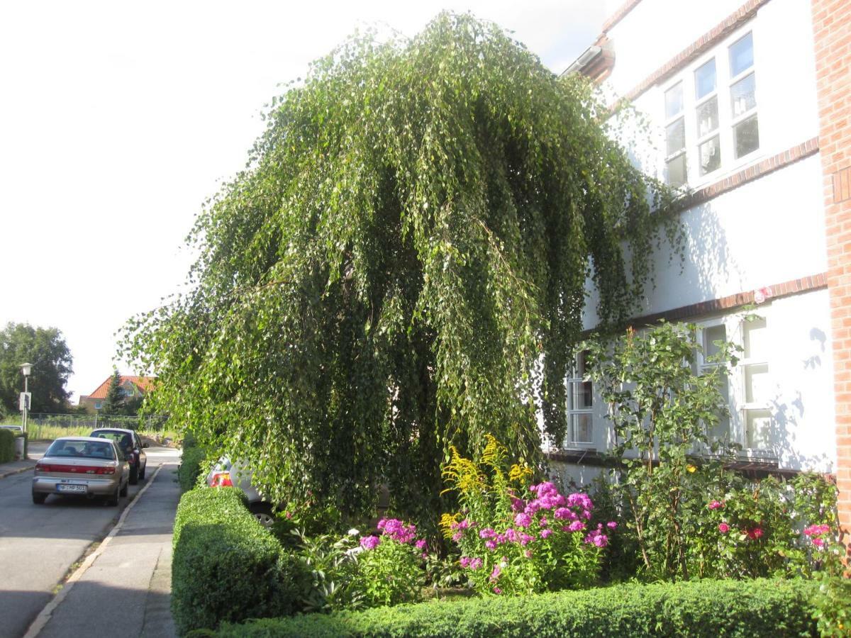 Ferienwohnungen Hebbel Husum  Exterior photo